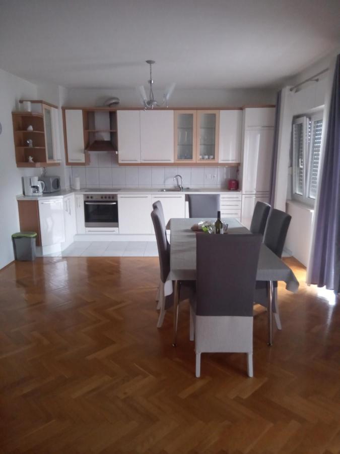 Apartman Teklić Kastela Bagian luar foto