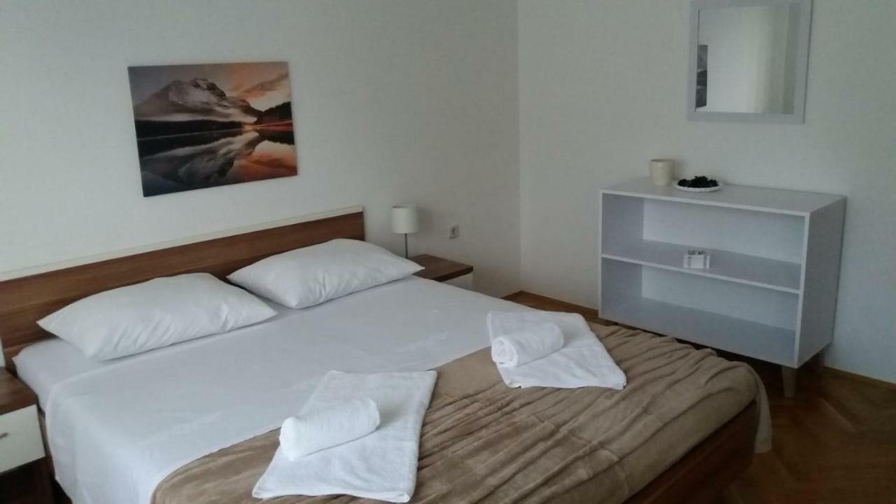 Apartman Teklić Kastela Bagian luar foto