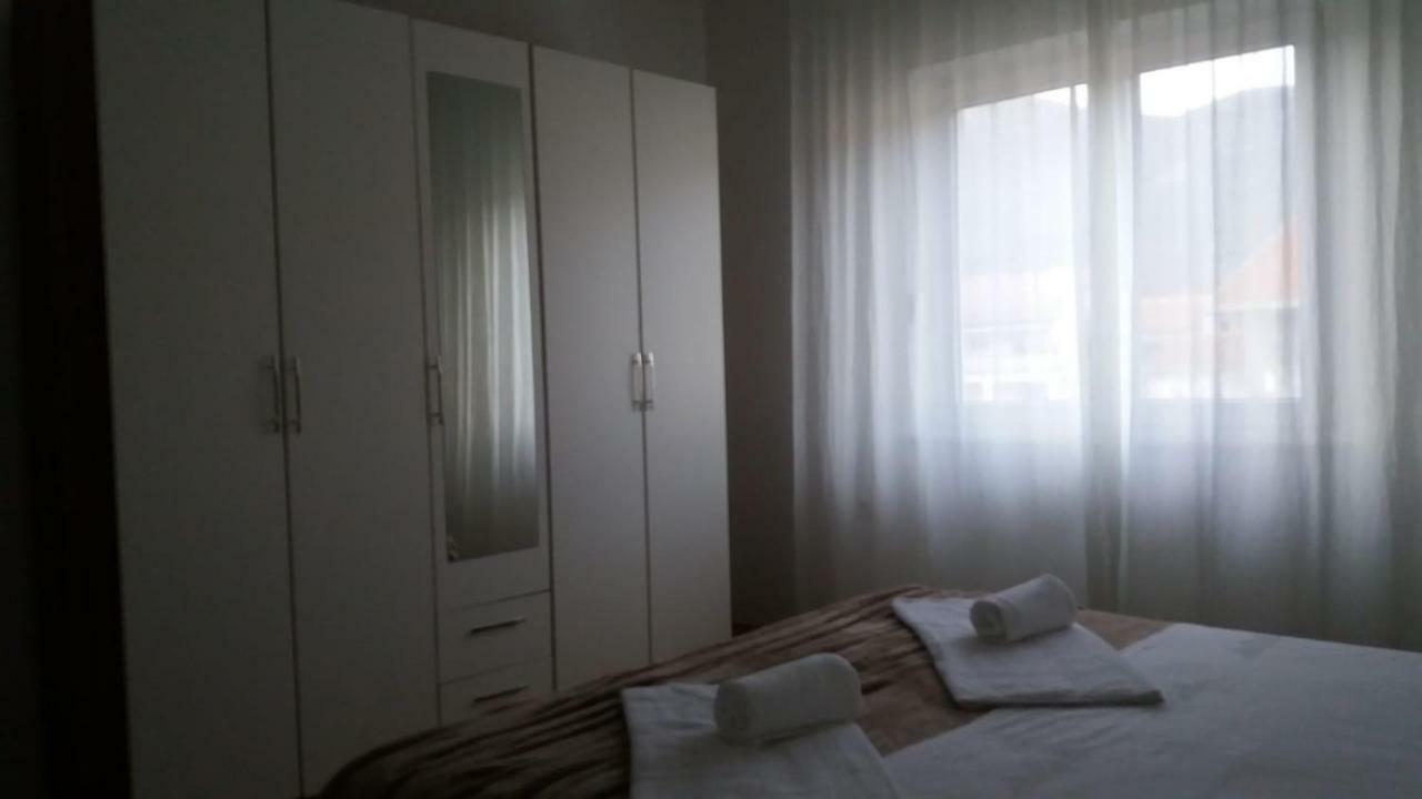 Apartman Teklić Kastela Bagian luar foto